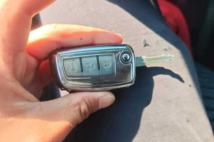 Used Nissan Lannia 2019 1.6L CVT Cool Edition China V Standard Vehicle Key