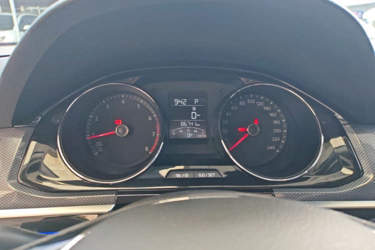 Used Volkswagen C-TREK 2017 1.6L Automatic Comfort Model Instrument Cluster