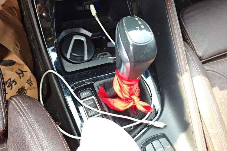 Used BMW X1 2018 sDrive18Li Luxury Model Gear Lever