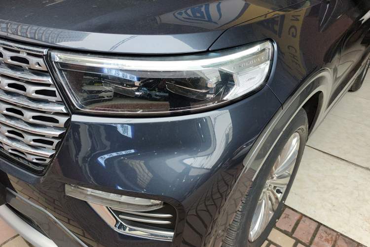 Used Ford Explorer 2020 EcoBoost 285 4x4 Titanium Edition 7-Seater