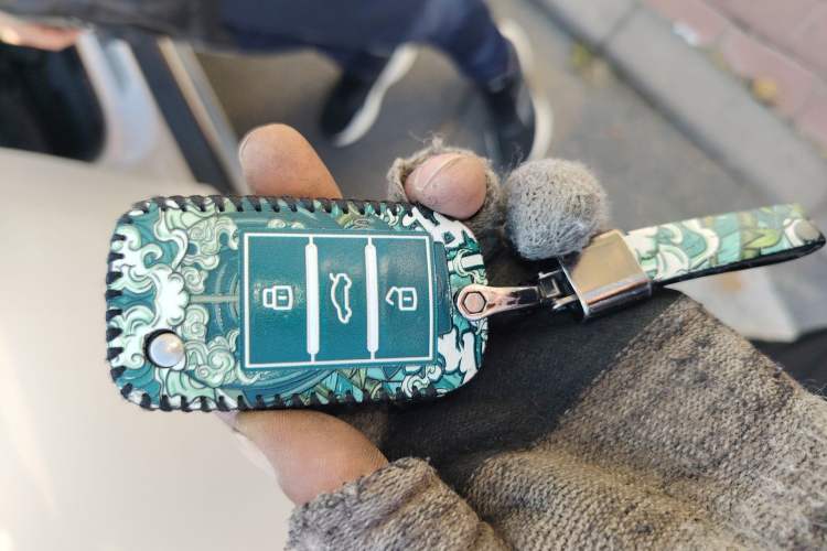 Used Roewe RX5 New Energy 2017 ERX5 EV400 Electric Internet Supreme Edition
