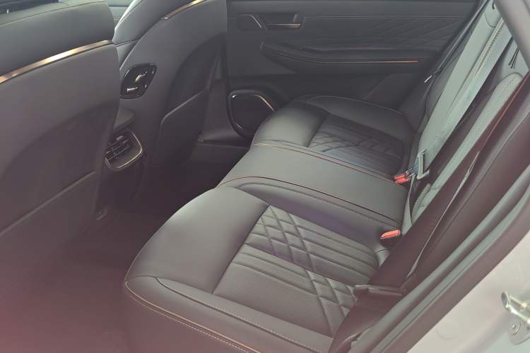 Used Baojun Enjoy 2025 All-Electric 600km Luxury Edition
