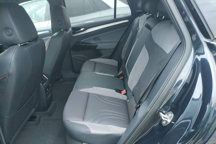 Used Volkswagen ID.4 CROZZ 2024 Facelifted PRIME