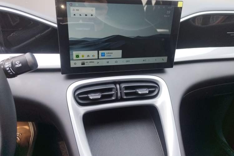 Used Geely Galaxy Geome 2025 310km Youth Edition Audio And AC Panel