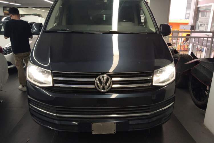 Used Volkswagen Multivan 2016 2.0 TSI Two-Wheel Drive Luxury Edition 7 Seats