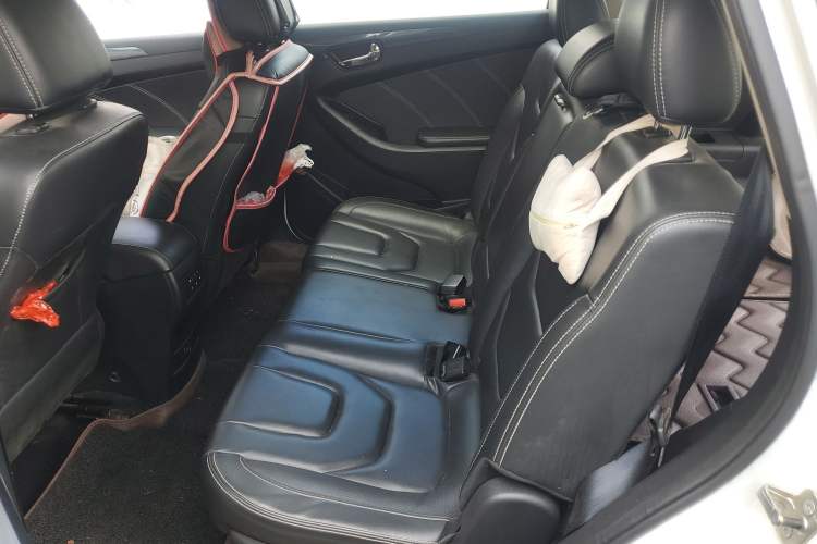 Used Dongfeng Fengon 580 2016 1.5T Manual Luxury Edition