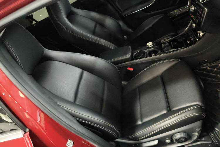 Used Mercedes-Benz GLA 2017 GLA 200 Fashion Model
