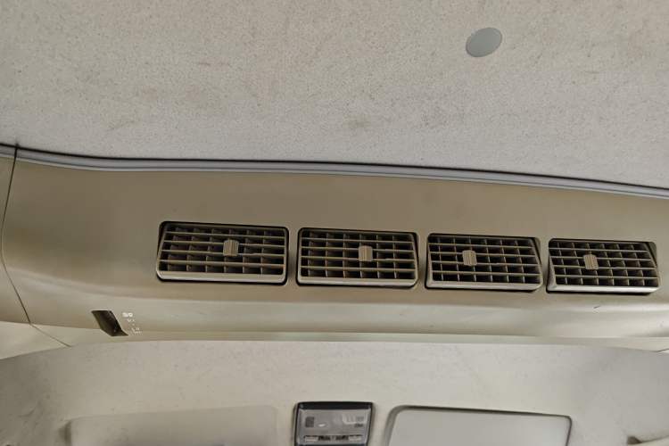 Used Jinbei Hiace X30 2013 1.3L Standard Version Headliner
