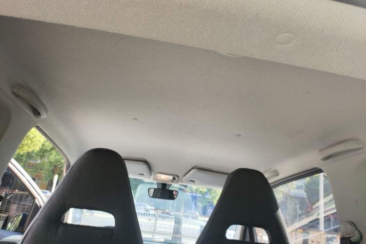 Used Wuling Hongguang MINIEV 2022 Macaron Premium Model – Lithium Iron Phosphate