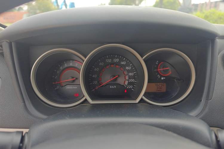 Used Nissan Sylphy 2016 Classic 1.6XE Manual Comfort Edition Instrument Cluster