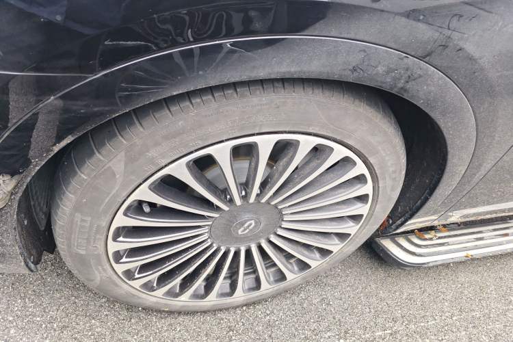 Used Hima AITO M9 2025 Extended-Range Max Version 52 kWh 6-Seater Edition Exterior 4