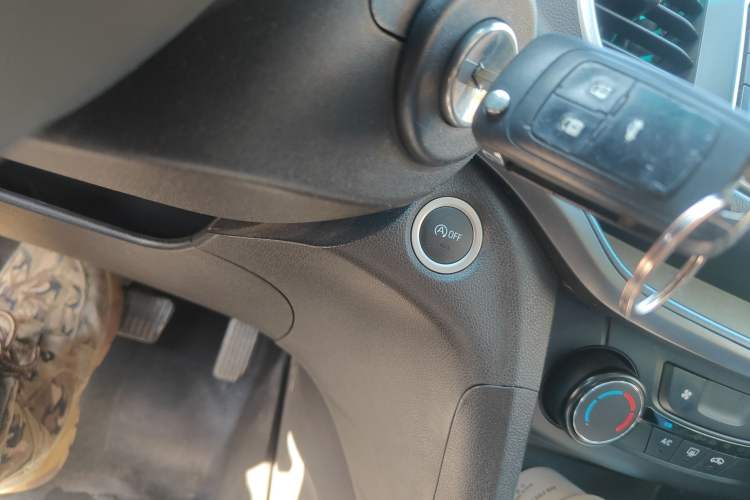 Used Buick Excelle GX 2018 18T Automatic Elite Model
