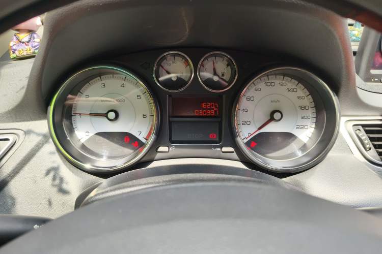 Used Peugeot 308 2014 Enjoy Edition Classic 1.6L Manual YouShang Model
