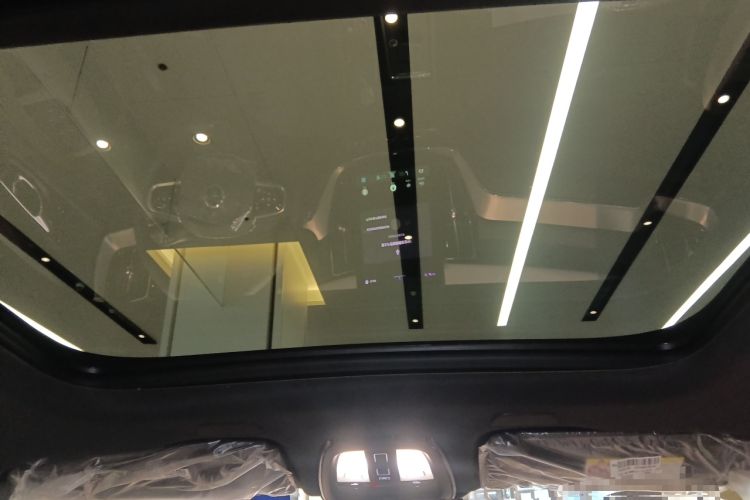 Used Volvo XC60 2026 B5 4x4 Smart Luxury Edition Headliner