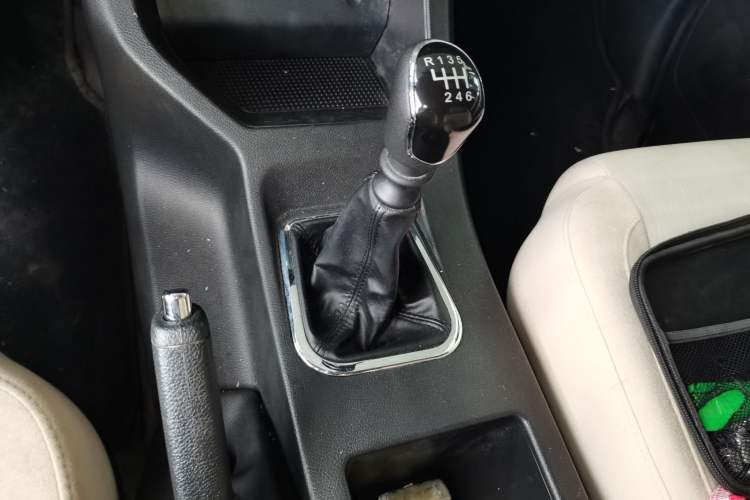 Used FORTHING Lingzhi 2022 M5L 2.0L Utility Model 7 Seats