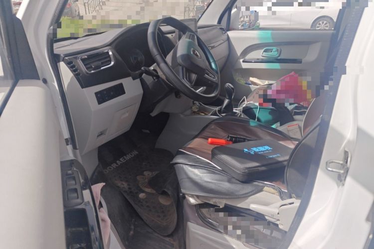 Used Jinbei New Hiace X30L 2024 Wealth Edition Van 2/5 Seats Driver Seat