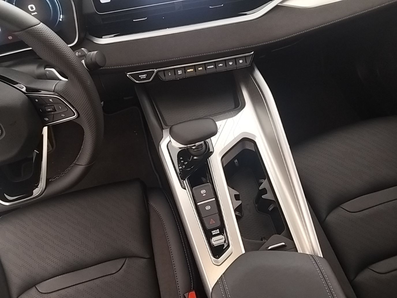 Geely Auto Preface 2024 2.0TD Qingyun Edition — снимка 16
