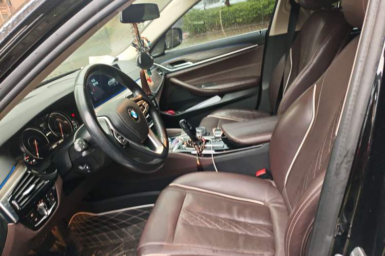 Used BMW 5 Series New Energy 2018 530Le Luxury Package Left Front Seat