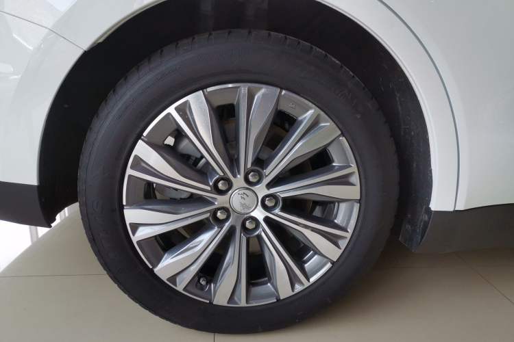 Used Hongqi E-QM5 2022 431 km Charge & Enjoy Edition