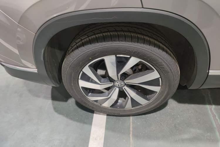 Used Volkswagen Tayron 2020 330TSI Two-Wheel Drive Luxury Smart Connectivity Version