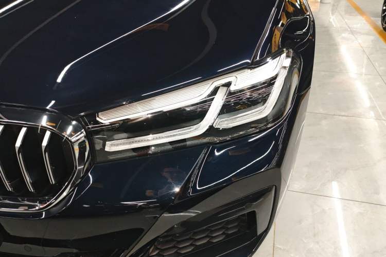 Used BMW 5 Series 2023 530Li Leading Model M Sport Package Left Front Headlight