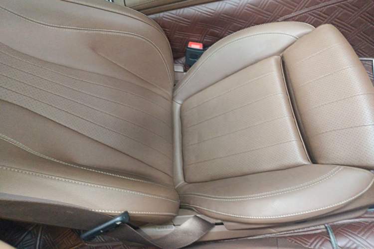 Used Mercedes-Benz E-Class 2022 Second Facelift E 300 L Fashion Edition
