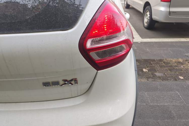 Used Geely Auto Vision X1 2017 1.3L Automatic Fun Edition
