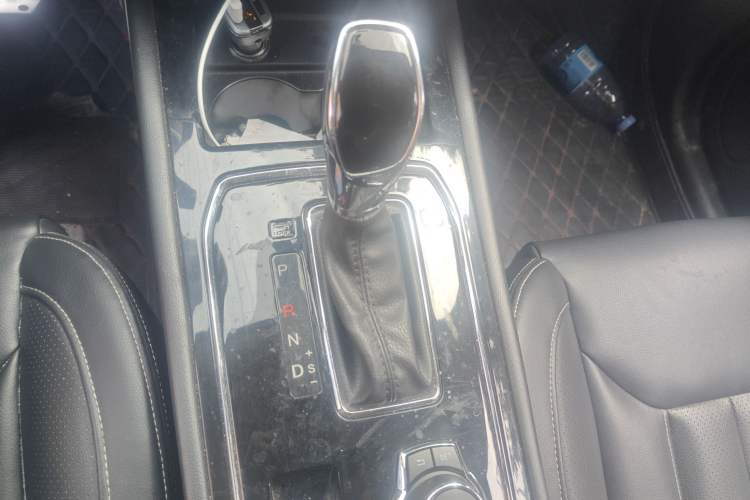 Used Dongfeng Fengon 580 2018 1.5T CVT Luxury Model
