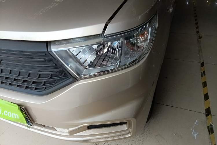 Used Wuling Hongguang V 2022 1.5L Jingqu Edition Electric-Assist LAR
