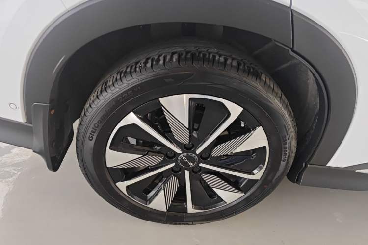 Used BYD Song PLUS New Energy 2025 EV Intelligent Driving Edition 520km Luxury Model Exterior 5