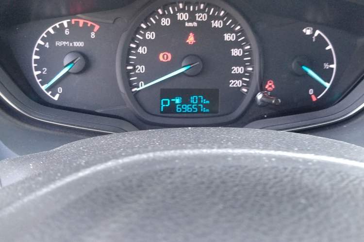 Used Ford Escort 2015 1.5L Automatic Comfort Edition Odometer Close Up