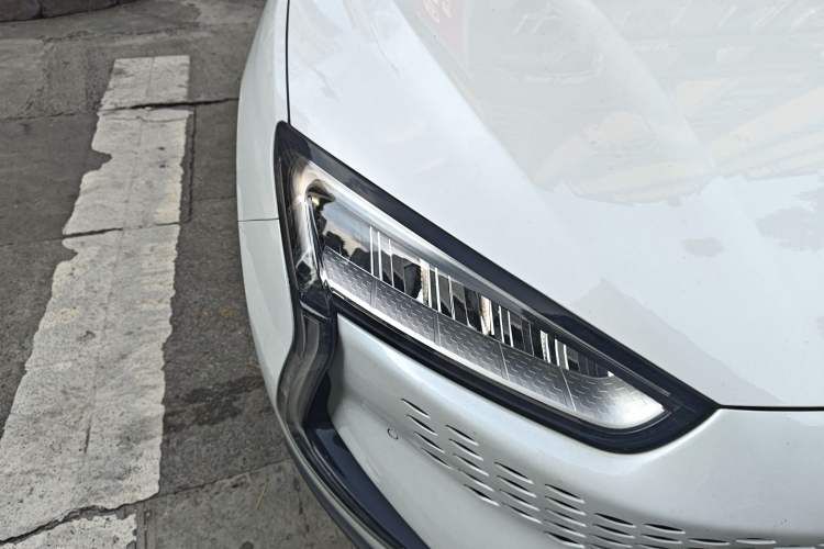 Used SERES SF5 2021 Four-Wheel Drive Freedom Expedition Edition
