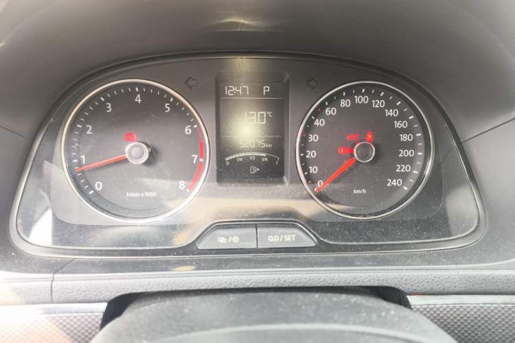 Used Volkswagen Cross Lavida 2014 1.6L Automatic Instrument Cluster