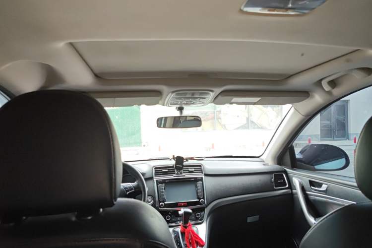 Used Haval H6 2017 Red-Label Sport Edition 1.5T Automatic Two-Wheel Drive Luxury Model Headliner