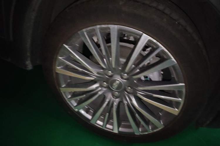 Used Cadillac XT4 2024 28T Two-Wheel-Drive Prestige Version