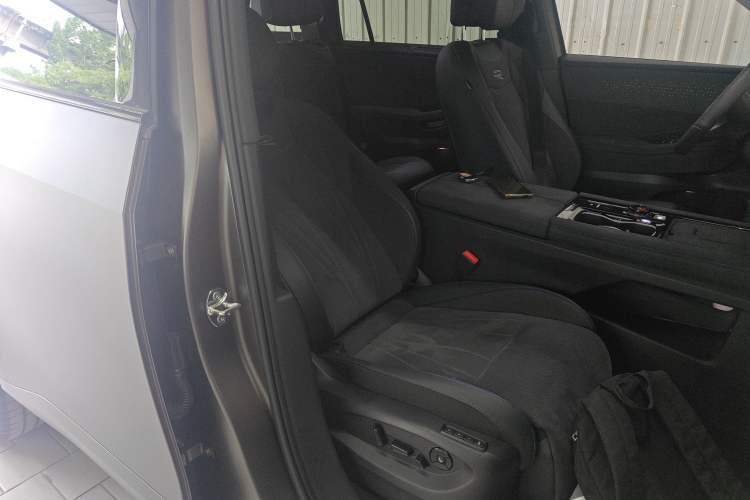 Used Volkswagen Teramont 2025 Tiguan Pro 450TSI Four-Wheel Drive Summit Edition
