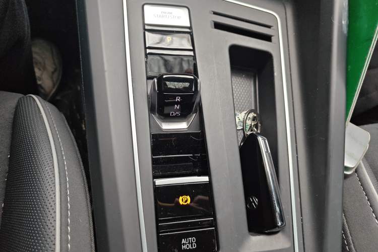 Used Volkswagen Golf 2020 Zhiai Edition 280TSI DSG Luxury Model