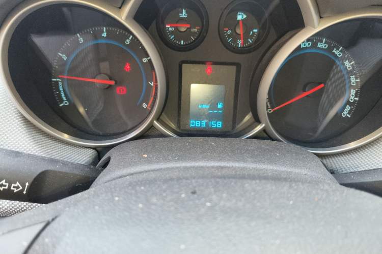 Used Chevrolet Cruze 2013 1.6L SL MT
