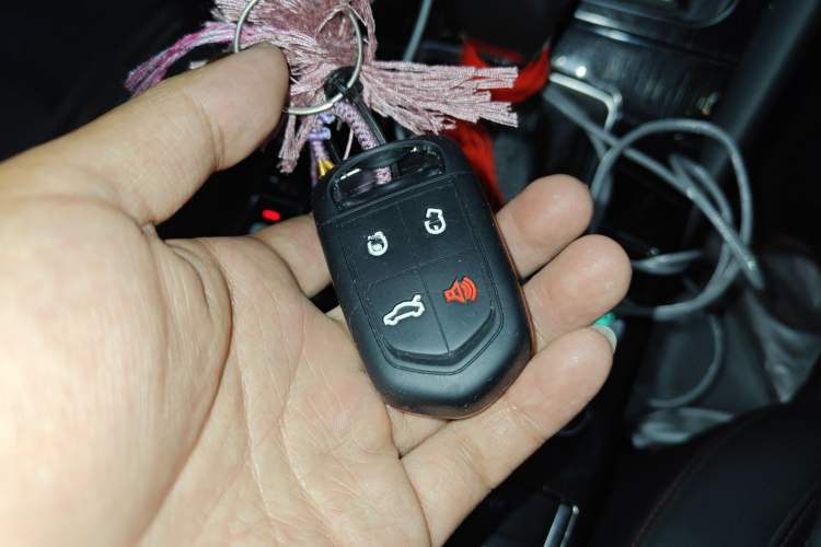 Used BORGWARD BX5 2017 20TGDI Automatic Two-Wheel Drive Pioneer Edition Vehicle Key