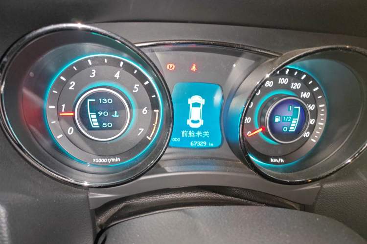 Used BAIC Senova D50 2014 1.5L manual standard version