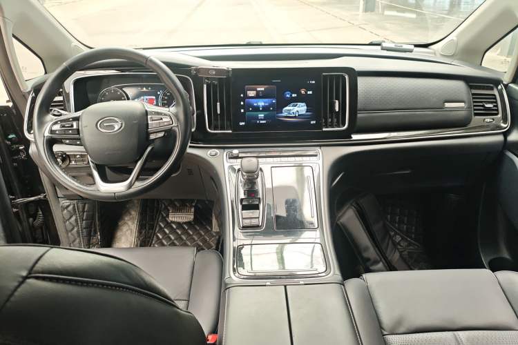 Used GAC Trumpchi M8 2023 Lingxiu Series 390T Deluxe Edition Center Console