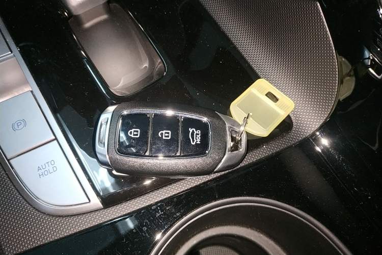 Used Hyundai Elantra 2023 1.5L CVT GLX Elite Edition