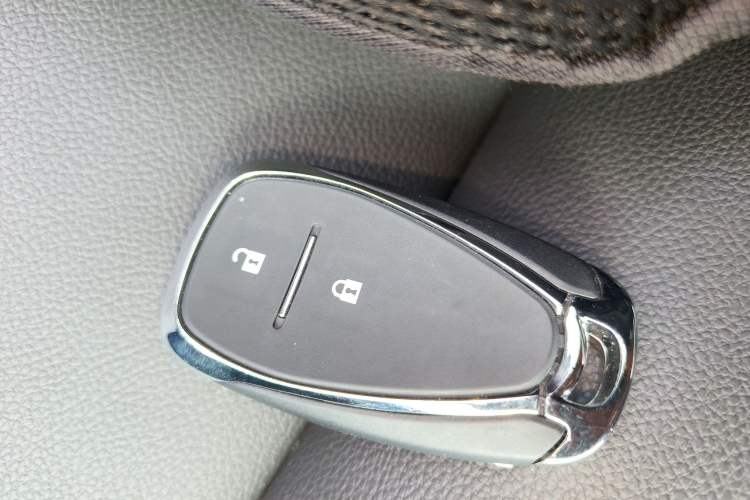 Used Chevrolet Trax 2021 Redline 335T CVT Luxury Edition China VI Standard