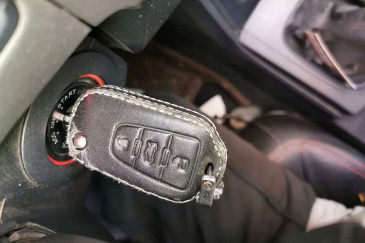 Used Roewe 350 2015 1.5L Manual Luxury Sunroof Edition