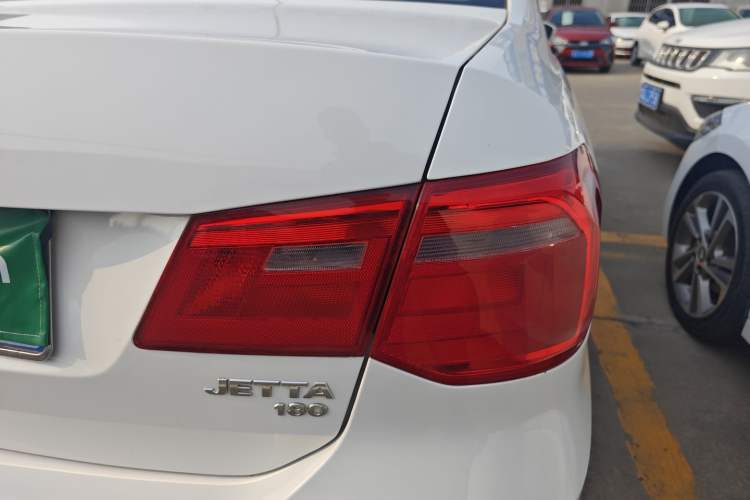 Used Volkswagen Jetta 2015 Value Edition 1.6L Manual Fashionable Style