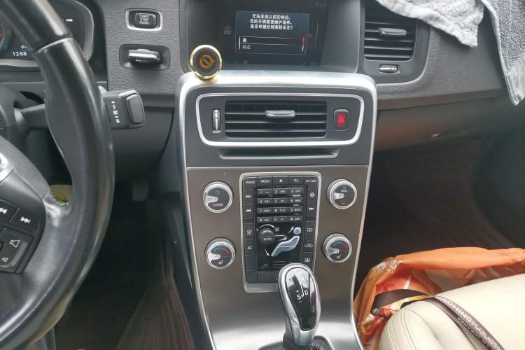 Used Volvo S60 2015 S60L T5 Intelligent Drive Edition
