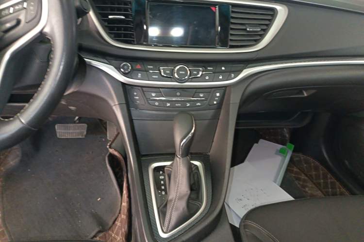 Used Buick Excelle GX 2019 18T Automatic Connected Elite Model China VI Standard