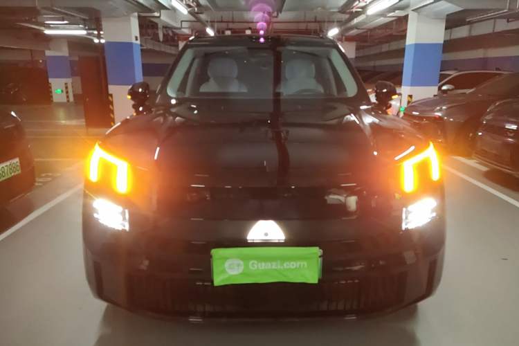 Used Lynk & Co 900 2025 2.0T Ultra Front