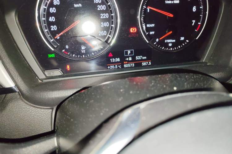 Used BMW X1 2018 sDrive20Li Leading Model Odometer Close Up