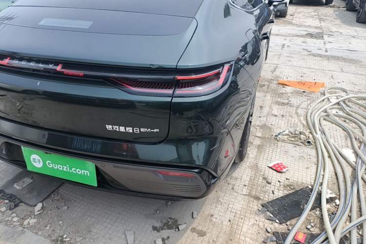 Used Geely Galaxy 8 2025 130km EM-P Starship Edition Exterior 3